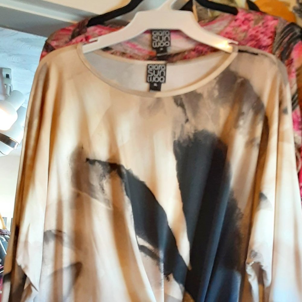 CLARA SUN WOO GRAFFIC TOP